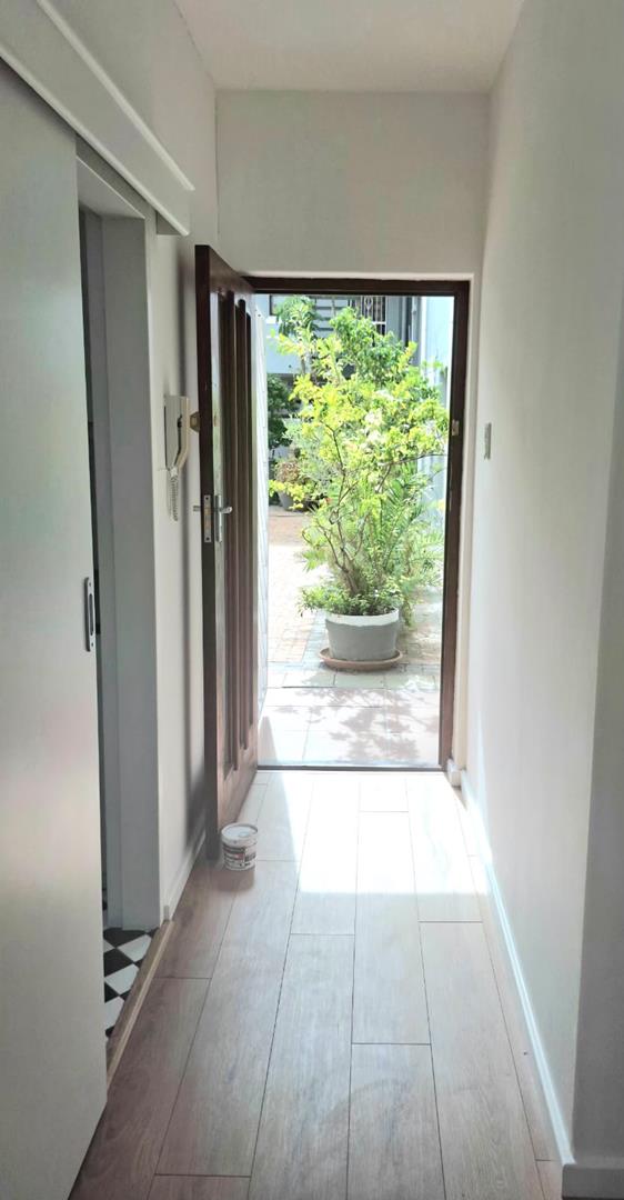 To Let 2 Bedroom Property for Rent in Sea Point Western Cape